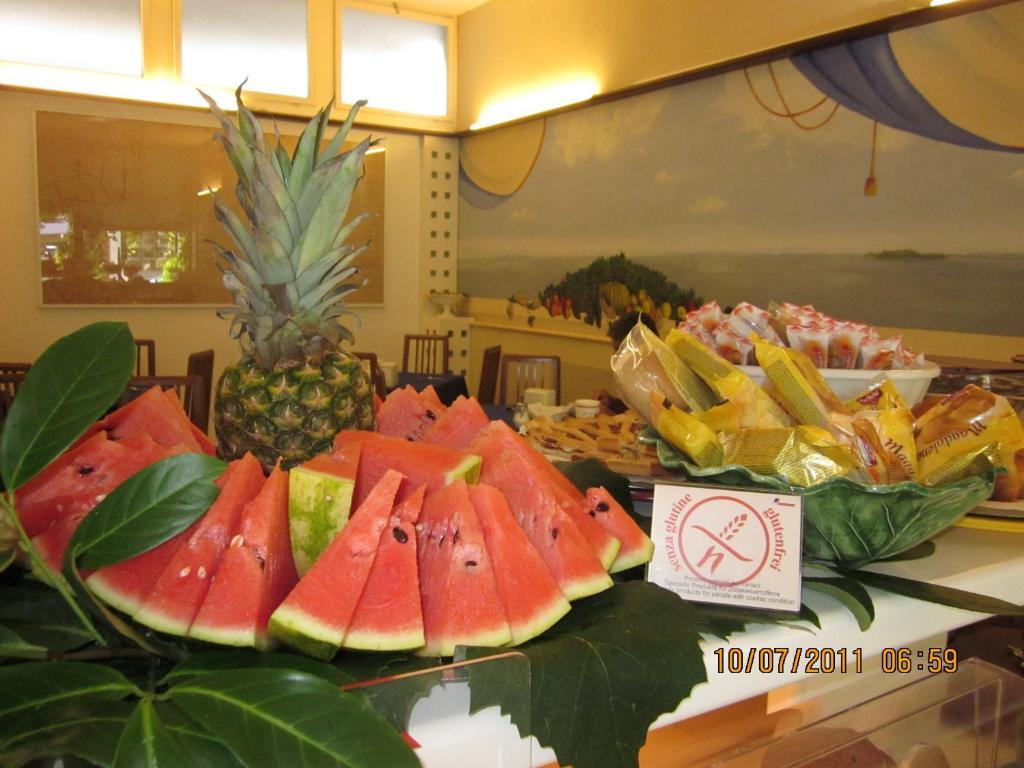 Hotel Villa Candia Lignano Sabbiadoro Kültér fotó