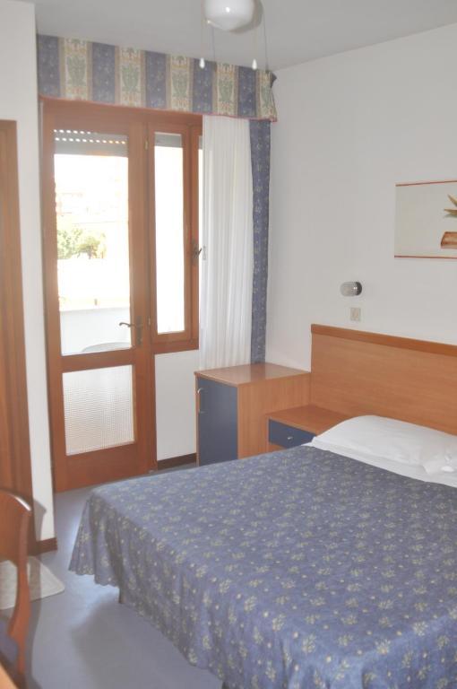 Hotel Villa Candia Lignano Sabbiadoro Szoba fotó